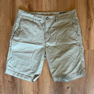 Bonobos Tan Flat Front Shorts Casual Style